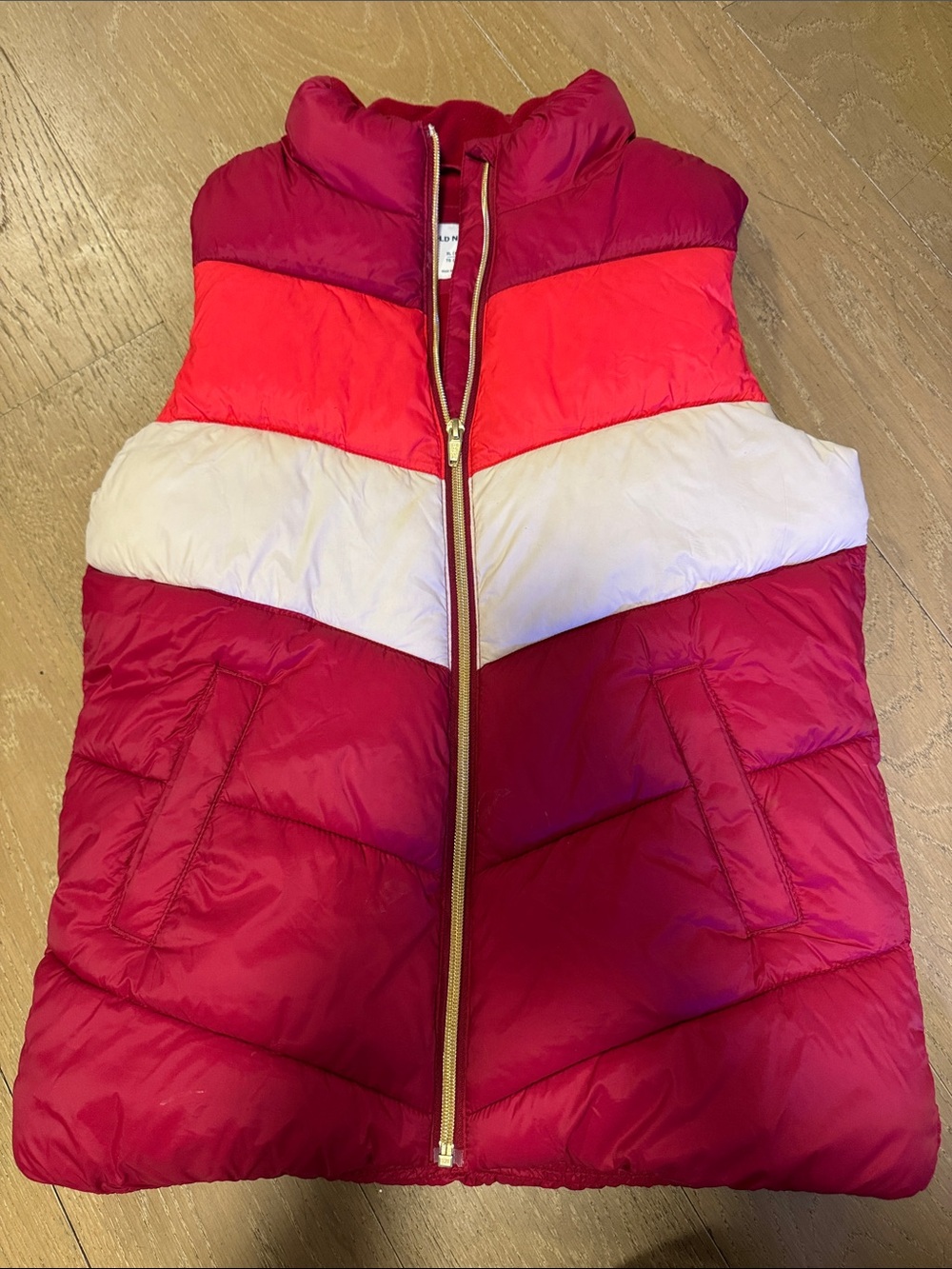 Old Navy Girls Colorblock Puffer Vest in Magenta, Coral & White